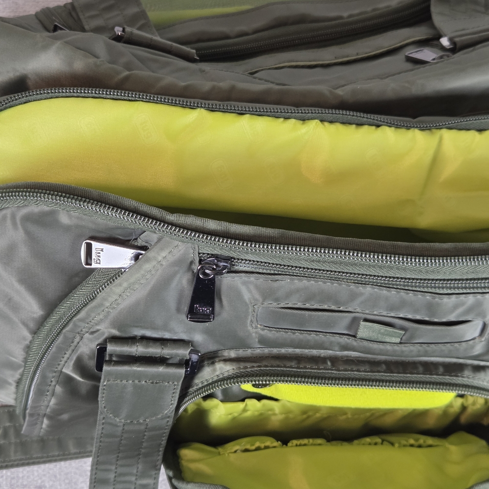 Lug Olive Green Quilted Travel Duffel Bag - Picture 6 of 6